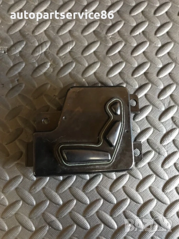 Бутон за управление на предната дясна седалка за KIA Opirus 3.5 (2006) 88991-3F001