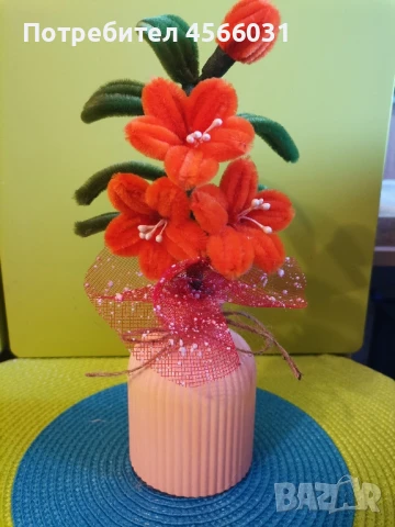 Керамична кашпа с цвете, снимка 6 - Изкуствени цветя - 51381420