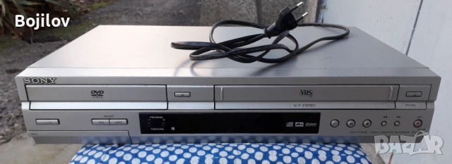 Продавам DVD Player / Video cassette recorder – SONY 
