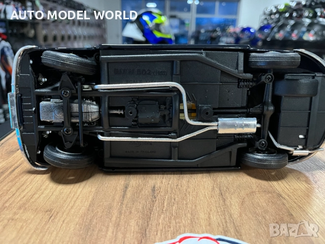 Рядък модел метална колекционерска количка BMW 507 1955г. 1:18, снимка 7 - Колекции - 52879156