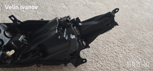 десен фар за тойота ярис, снимка 5 - Части - 52546802