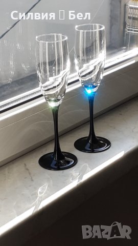 Комплект от 2 чаши за  Champagne Black Stem Luminarc- Vintage, снимка 3 - Антикварни и старинни предмети - 32316387