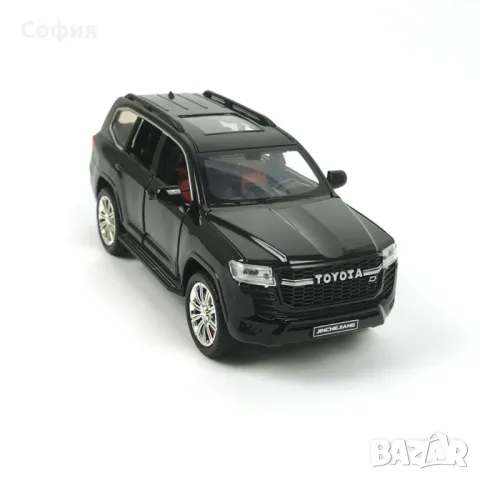 Реалистичен метален джип 1:24 - Звук и светлина за истинско приключение, снимка 1