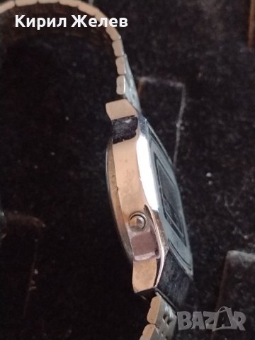 РЕТРО МОДЕЛ ЕЛЕКТРОНЕН ЧАСОВНИК СТАР РЯДЪК STEMPO LCD QUARTZ 33210, снимка 5 - Дамски - 38753862