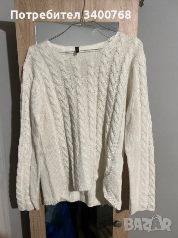 Бял пуловер, снимка 1 - Блузи с дълъг ръкав и пуловери - 44847166
