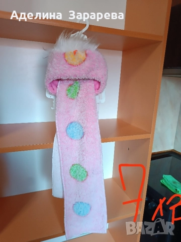 Зимни шапки и ръкавици , снимка 18 - Шапки, шалове и ръкавици - 52299710