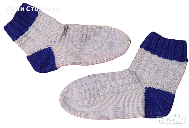 Ръчно плетени вълнени чорапи, снимка 11 - Дамски чорапи - 50031721