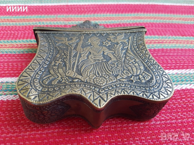 Фишекчийница Фишеклък барутница със сцена, снимка 2 - Антикварни и старинни предмети - 52775316