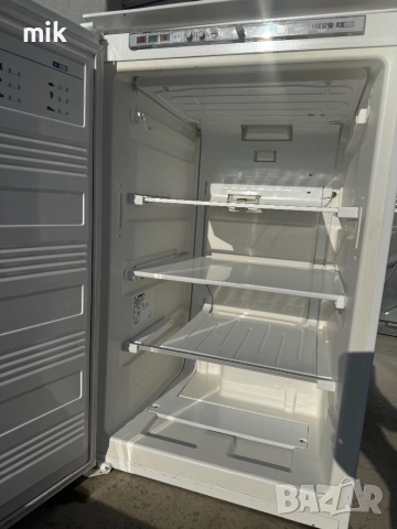 Малък фризер 4 чекмеджета Либхер за вграждане , снимка 9 - Фризери - 52075265