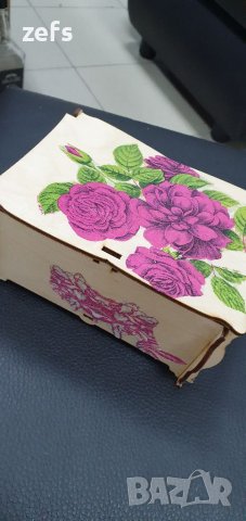 Дървена кутия за "съкровища " с дървено сърчице и ароматно сапунено цвете , снимка 5 - Романтични подаръци - 39876841