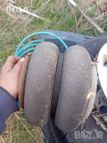 Въздушни възглавници заден мост 2 броя за 100лв, снимка 4 - Части - 52110148