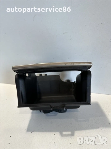 Отделение за съхранение на жабка за Jeep Grand Cherokee (2012) B47078