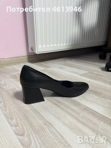 Черни отворени обувки на висок ток Verano