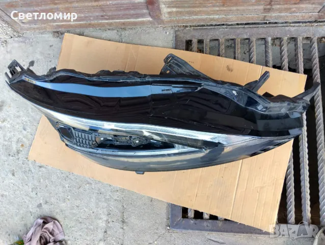 Фар десен и ляв за Nissan Qashqai J12, снимка 4 - Части - 49597874
