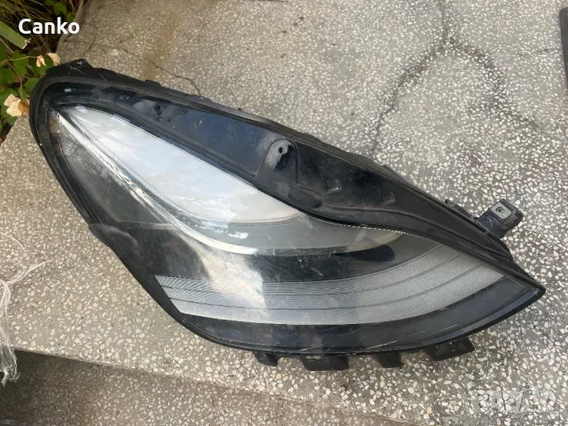 Европейски десен фар Tesla Model 3/Y Matrix , снимка 1 - Части - 47939071