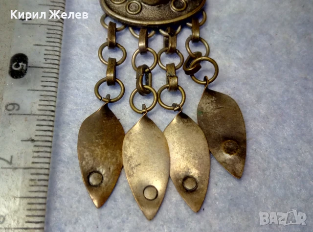 СТАРА ЕТНОГРАФСКА ОРНАМЕНТИРАНА МЕДНА БРОШКА МАЙСТОРСКА ХУДОЖЕСТВЕНА ИЗРАБОТКА 34054, снимка 3 - Антикварни и старинни предмети - 51277723