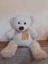 Голям бял плюшен мечок с шалче LOVE мечка - мече - мечо, снимка 1 - Плюшени играчки - 38085473