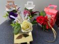 Малки чантички с роза, снимка 1 - Изкуствени цветя - 43742868