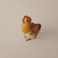 Стара играчка кокошка снася яйца като се натисне от бакелит , снимка 9 - Антикварни и старинни предмети - 43958421