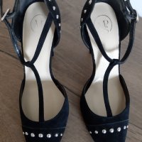 Черни велурени обувки с елементи, снимка 2 - Дамски елегантни обувки - 36625733