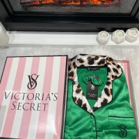 Сатенена пижама Victoria’s Secret, снимка 3 - Пижами - 43701069