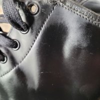 Dr Martens черни кубинки 8 дупки- 40 номер, снимка 4 - Дамски боти - 39600149