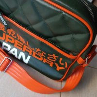 Оранжева зелена чанта с дълга дръжка и акцент от Superdry super dry JPN, снимка 4 - Чанти - 40815832