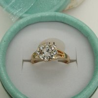18 К златно покритие позлатен пръстен от медицинска стомана с бели кристали, снимка 2 - Пръстени - 43706934