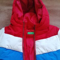 Продавам детско зимно яке United Colors Of Benetton , снимка 2 - Детски якета и елеци - 35520051
