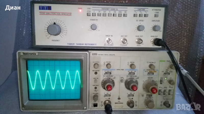 Функционален английски генератор TTI  TG-210, снимка 1