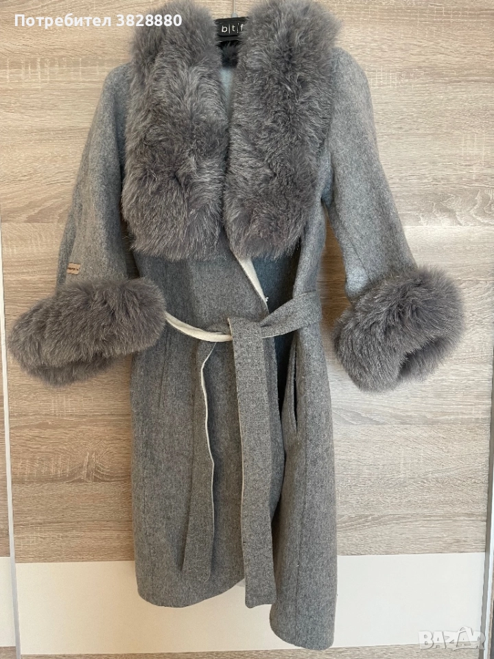Палто от алпака с яка и ръкави от естествена лисица, снимка 1