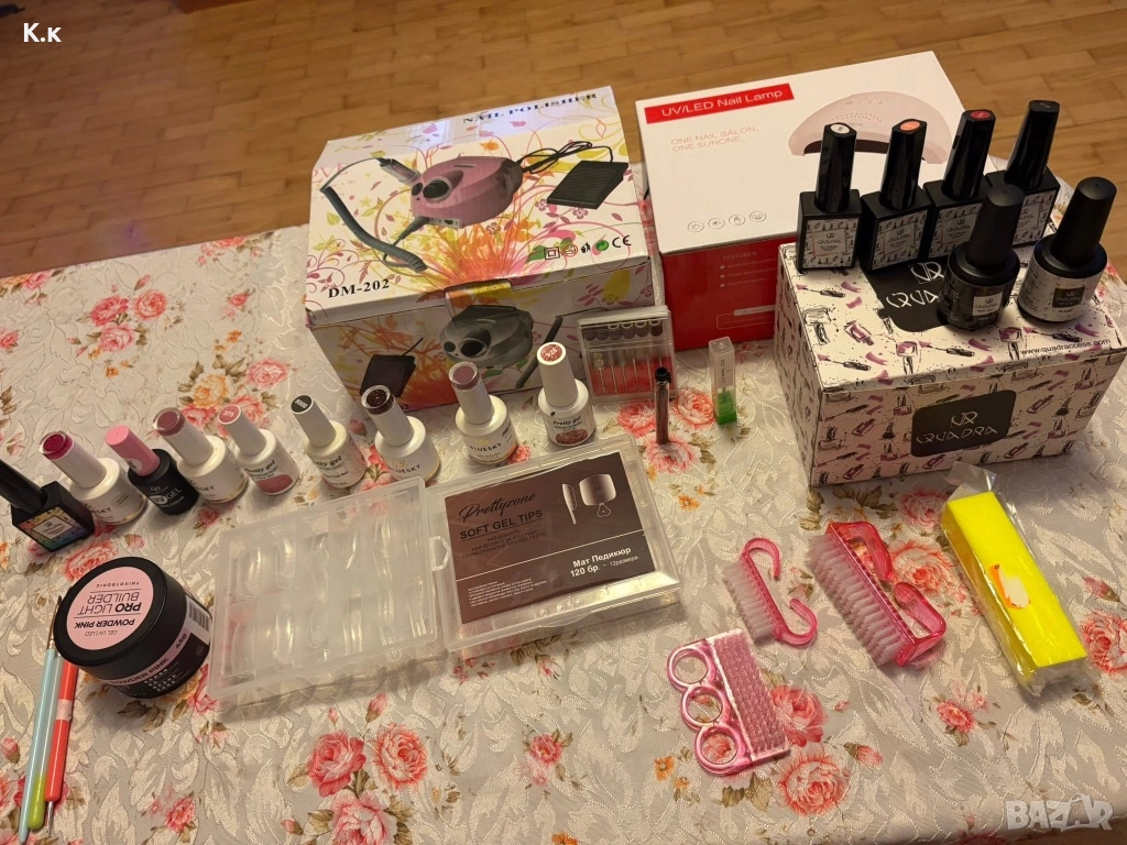 Продавам комплект за маникюр, снимка 1