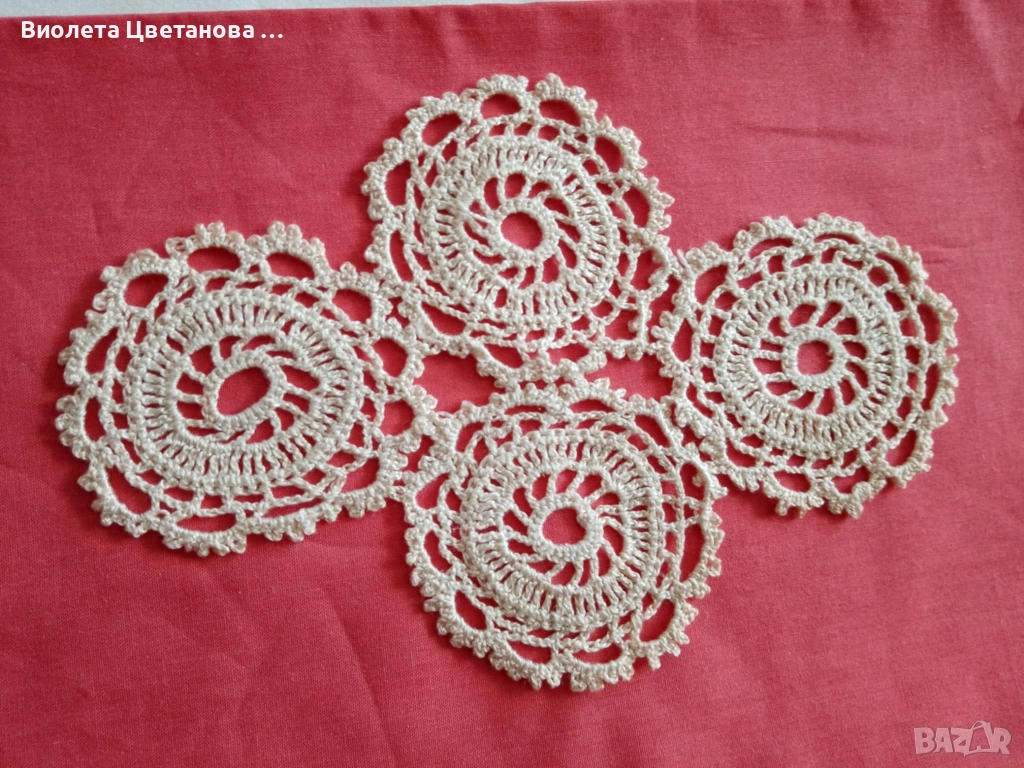 Ръчно плетена на една кука салфетка, снимка 1