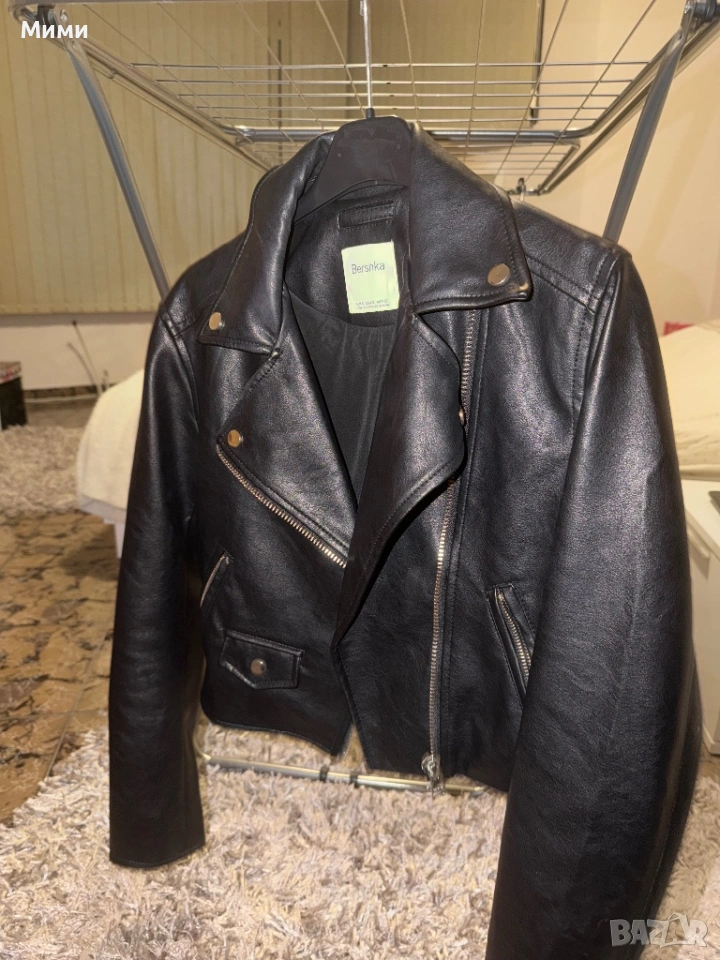 Кожено яке bershka, снимка 1
