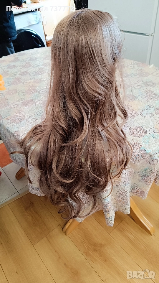 Интересен цвят леко сивееща перука, снимка 1