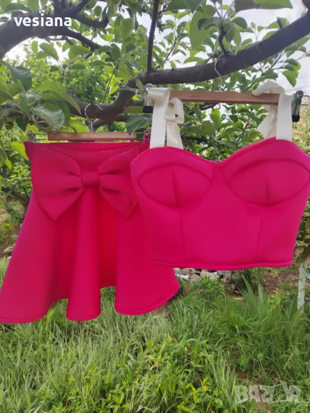 Комплект от пола и бюстие със сатенени панделки , снимка 1