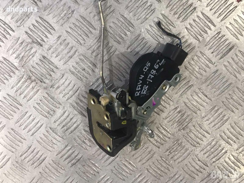 Задна дясна брава Toyota RAV4,2005г., снимка 1