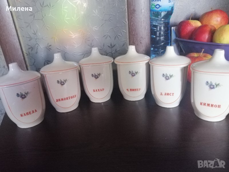 Порцеланов сервиз за подправки, снимка 1