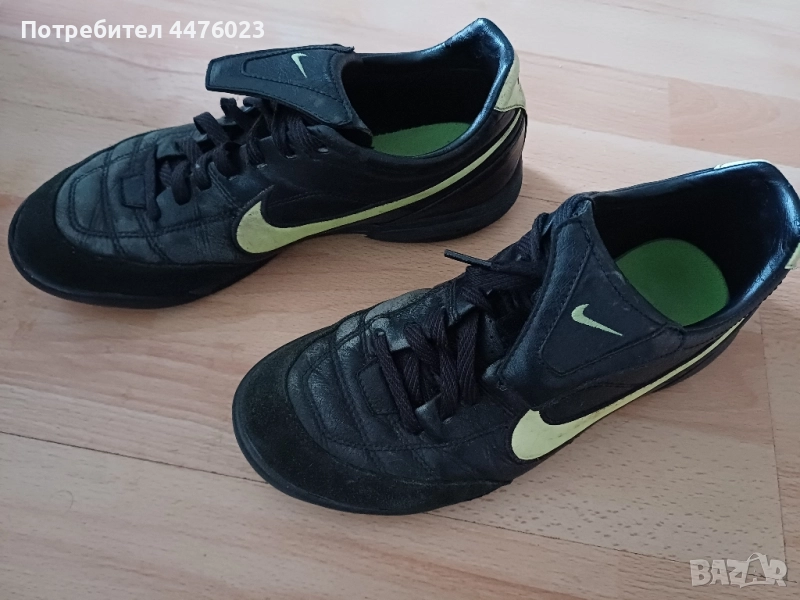 Футболни обувки Nike, 42 номер, снимка 1