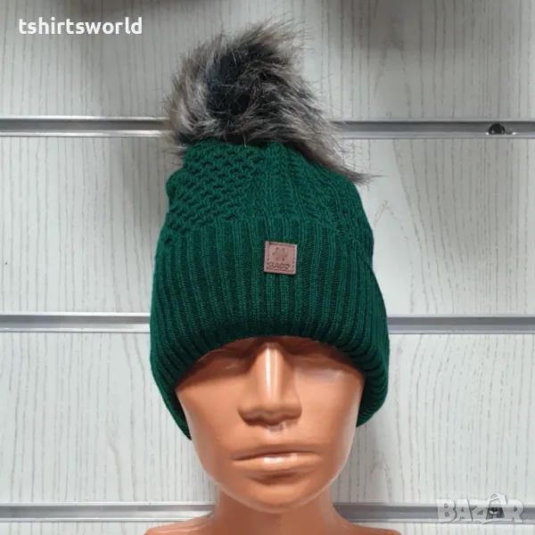 Нова зимна дамска шапка SilverStar в зелен цвят с пух/помпон, снимка 1