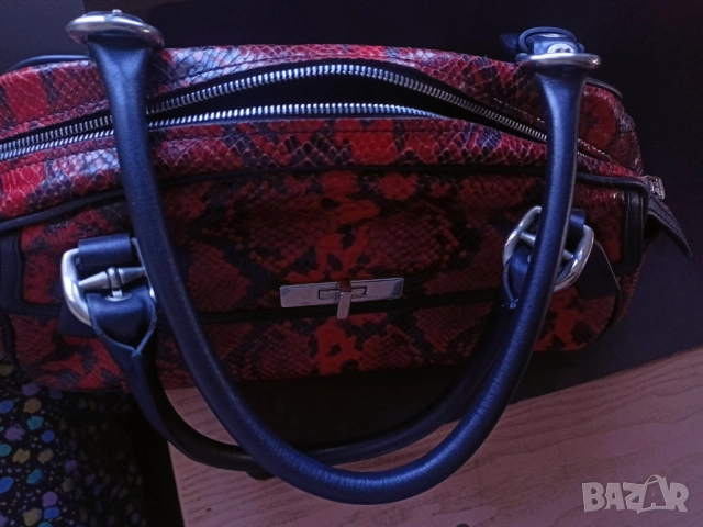 чанта естествена кожа, снимка 2 - Чанти - 52889754