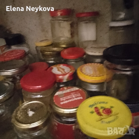 Различни видове бурканчета