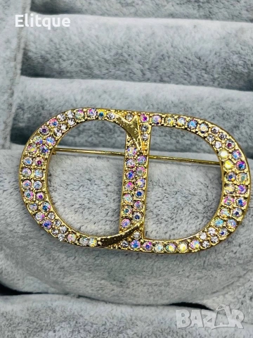 брошки от  висококачествена неръждаема стомана 💯 С кутия Christian Dior dolce gabbana chanel jadore 