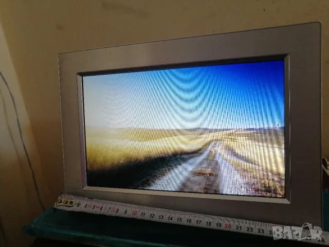 Цифрова фоторамка PHILIPS 10FFCME/00, снимка 2 - Друга електроника - 47373693