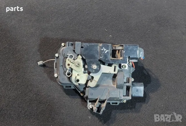 Задна Дясна Брава - Ключалка VW Пасат 5 N:83 (2), снимка 2 - Части - 48724035