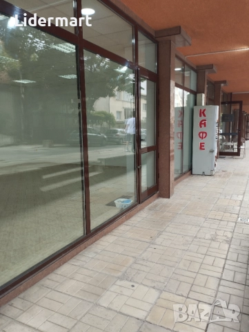 Офис за агенция за недвижими имоти, снимка 2 - Офиси - 50869717