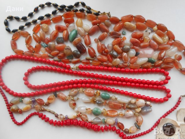 Стари гердани от естествени камъни , снимка 3 - Колиета, медальони, синджири - 27018430