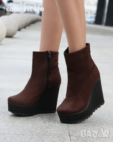 Боти на платформа - кафяв велур с черно ходило - BNP1