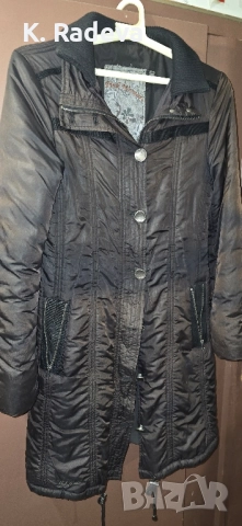 Кафяво зимно яке, дълго.