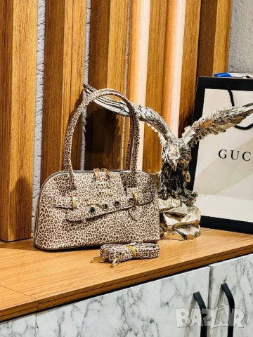 чанти Miu Miu , снимка 5 - Чанти - 50592664